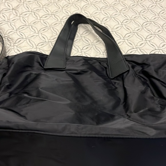 SALE!!! NWOT Charlie Bravo Tote / Travel bag 🔥🔥🤩🤩 - Picture 7 of 12